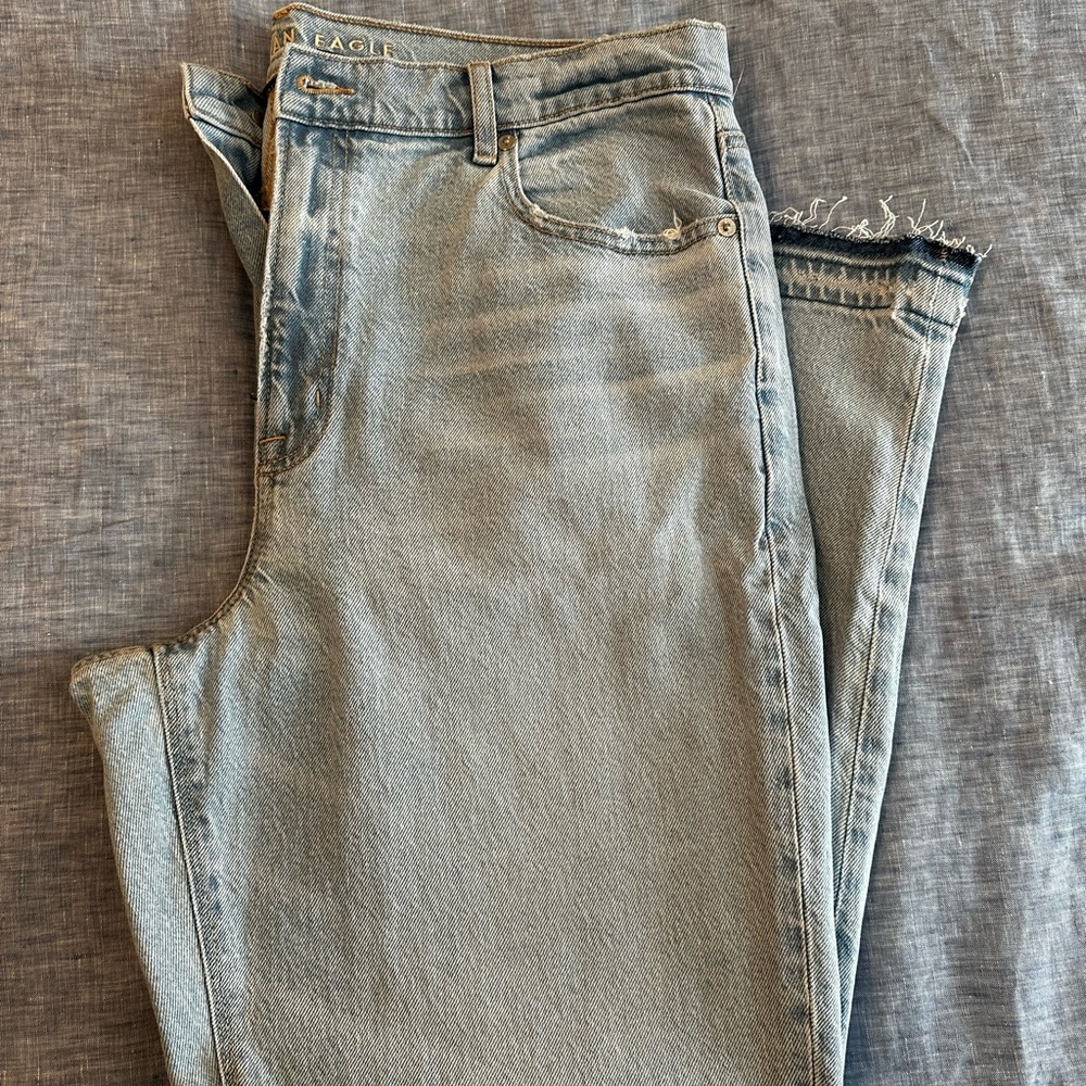 Women’s American Eagle Size 16 Stretch Short Jeans
